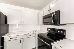 3216 W Molly Ln, Phoenix, AZ 85083 - Photo 18