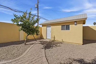 2021 E Howe Avenue, Tempe, AZ 85281 - Photo 6