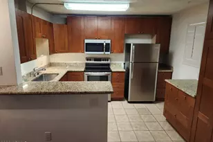 3230 E Pinchot Ave, Phoenix, AZ 85018 - Photo 4