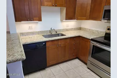 3230 E Pinchot Avenue #3, Phoenix, AZ 85018 - Photo 10