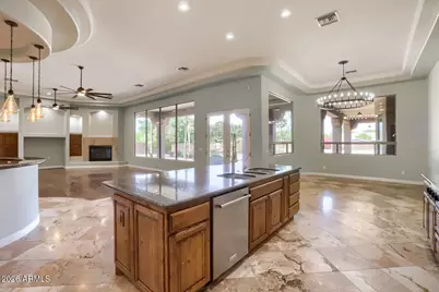 2726 E Via Del Arboles Street, Gilbert, AZ 85298 - Photo 12