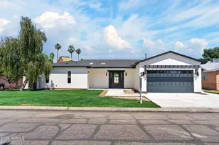 4048 E Edgemont Ave, Phoenix, AZ 85008 - Photo 2