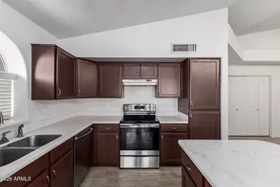 446 W Mendoza Circle, Mesa, AZ 85210 - Photo 10