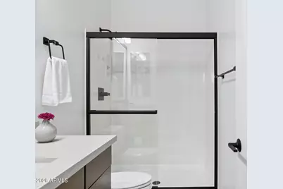 9708 S 7th Place, Phoenix, AZ 85042 - Photo 18