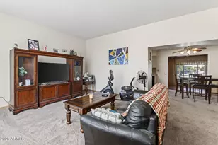 11034 W Crestbrook Dr, Sun City, AZ 85351 - Photo 6