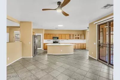 16180 W Ironwood Street, Surprise, AZ 85374 - Photo 6