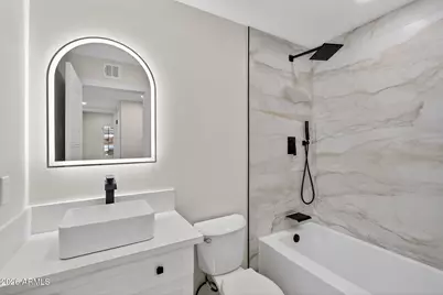 8531 W Vale Drive, Phoenix, AZ 85037 - Photo 16