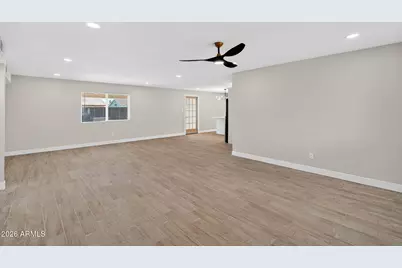 8531 W Vale Drive, Phoenix, AZ 85037 - Photo 4