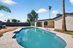 8531 W Vale Dr, Phoenix, AZ 85037 - Photo 8