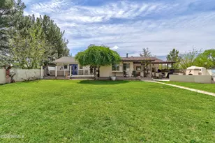 10640 E Willow Dr, Cornville, AZ 86325 - Photo 2