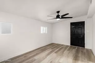 7601 W Sheila Ln, Phoenix, AZ 85033 - Photo 20