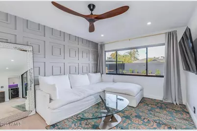 8216 E Lewis Avenue, Scottsdale, AZ 85257 - Photo 2