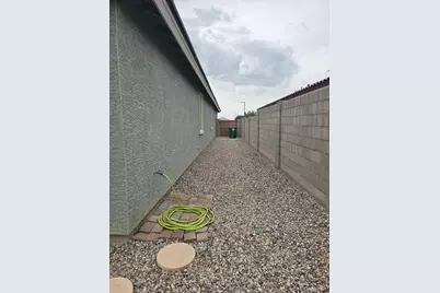 15092 W Portland Street, Goodyear, AZ 85338 - Photo 26