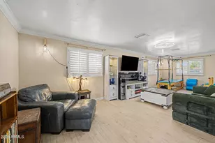 3629 E Winchcomb Dr, Phoenix, AZ 85032 - Photo 8