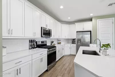 2208 E Palmdale Lane, Gilbert, AZ 85298 - Photo 6