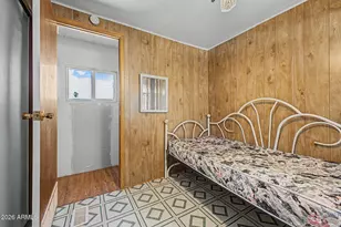 10401 N Cave Creek Rd, Phoenix, AZ 85020 - Photo 14