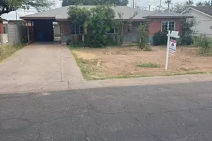 2831 N 33rd Pl, Phoenix, AZ 85008 - Photo 2