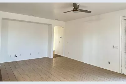7706 S 24th Drive, Phoenix, AZ 85041 - Photo 10