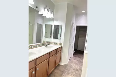 7706 S 24th Drive, Phoenix, AZ 85041 - Photo 14