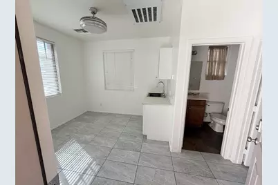 7706 S 24th Drive, Phoenix, AZ 85041 - Photo 4