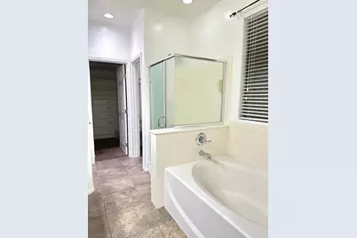 7706 S 24th Drive, Phoenix, AZ 85041 - Photo 16