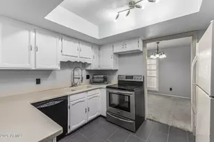 8231 N 21st Dr, Phoenix, AZ 85021 - Photo 8