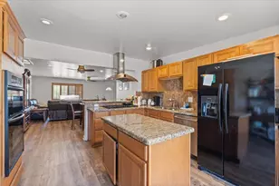535 W 19th St, Tempe, AZ 85281 - Photo 8