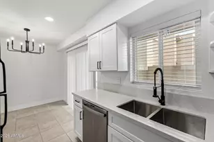 3526 W Dunlap Ave, Phoenix, AZ 85051 - Photo 10