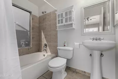 4537 N 79th Avenue, Phoenix, AZ 85033 - Photo 18