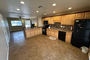 18202 N 33rd Ave, Phoenix, AZ 85053 - Photo 22
