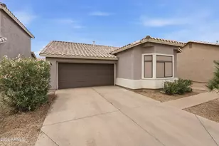 1425 S Lindsay Rd, Mesa, AZ 85204 - Photo 1