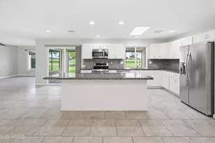 9518 W Oak Ridge Dr, Sun City, AZ 85351 - Photo 6