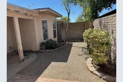 5126 E Monte Vista Road, Phoenix, AZ 85008 - Photo 20