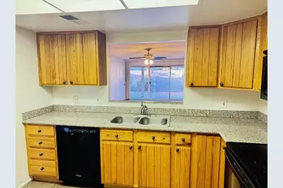 5126 E Monte Vista Road, Phoenix, AZ 85008 - Photo 2