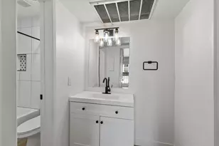 302 E Monte Vista Rd, Phoenix, AZ 85004 - Photo 20