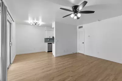 302 E Monte Vista Road #Apt A1, Phoenix, AZ 85004 - Photo 16