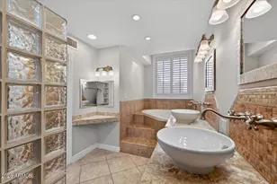 5750 N 10th St, Phoenix, AZ 85014 - Photo 18