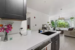 435 W Rio Salado Pkwy, Tempe, AZ 85281 - Photo 10