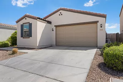2435 W Kowalsky Lane, Phoenix, AZ 85041 - Photo 2