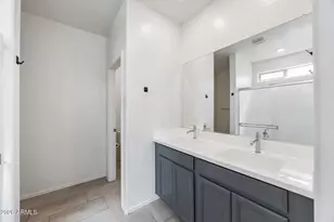 2435 W Kowalsky Ln, Phoenix, AZ 85041 - Photo 22