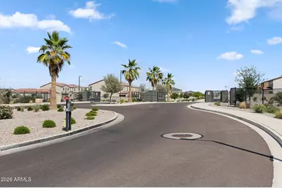 2435 W Kowalsky Lane, Phoenix, AZ 85041 - Photo 30