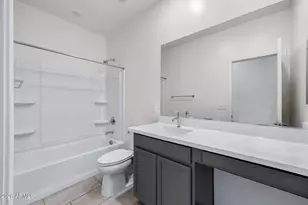 2435 W Kowalsky Ln, Phoenix, AZ 85041 - Photo 4