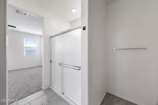 2435 W Kowalsky Ln, Phoenix, AZ 85041 - Photo 20