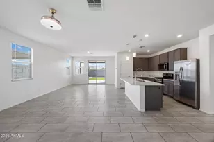 2435 W Kowalsky Ln, Phoenix, AZ 85041 - Photo 14