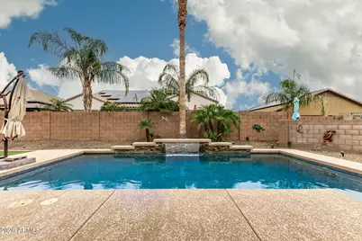 18456 W Paradise Lane, Surprise, AZ 85388 - Photo 2
