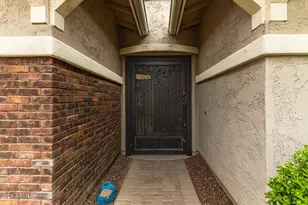 18456 W Paradise Ln, Surprise, AZ 85388 - Photo 6