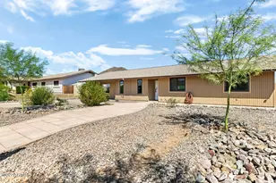 12833 North 22nd St, Phoenix, AZ 85022 - Photo 2