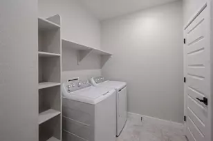 26113 N 170th Ave, Surprise, AZ 85387 - Photo 18