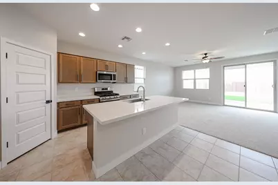 26113 N 170th Avenue, Surprise, AZ 85387 - Photo 2