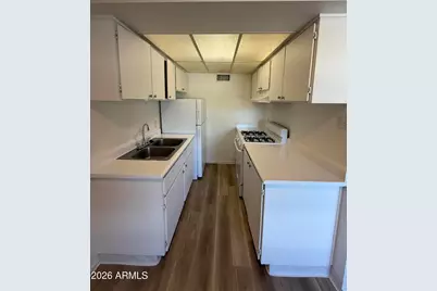 302 E Monte Vista Road #A16, Phoenix, AZ 85004 - Photo 6
